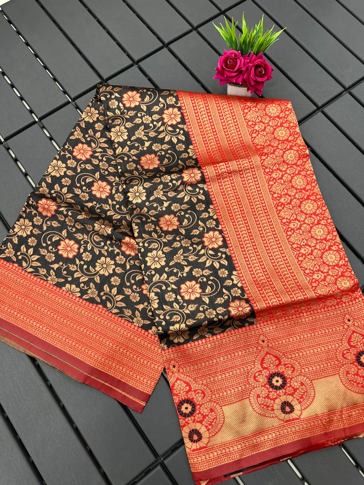 Minral Lichi Silk Printed Non Catalog Sarees